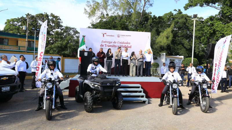 Inaugura Américo Museo de Geología y entrega parque vehicular a Tránsito en Ciudad Madero