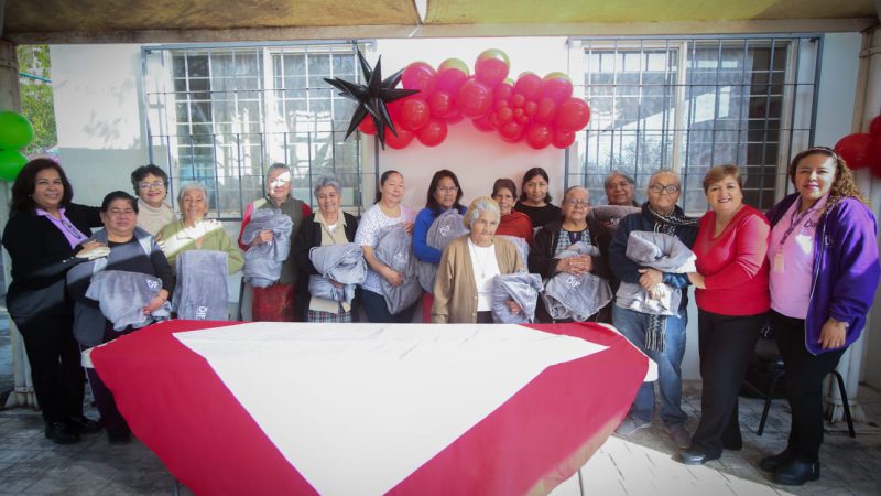 DIF Tamaulipas apapacha a adultos mayores de 24 municipios con el programa “Abrígate en Invierno”