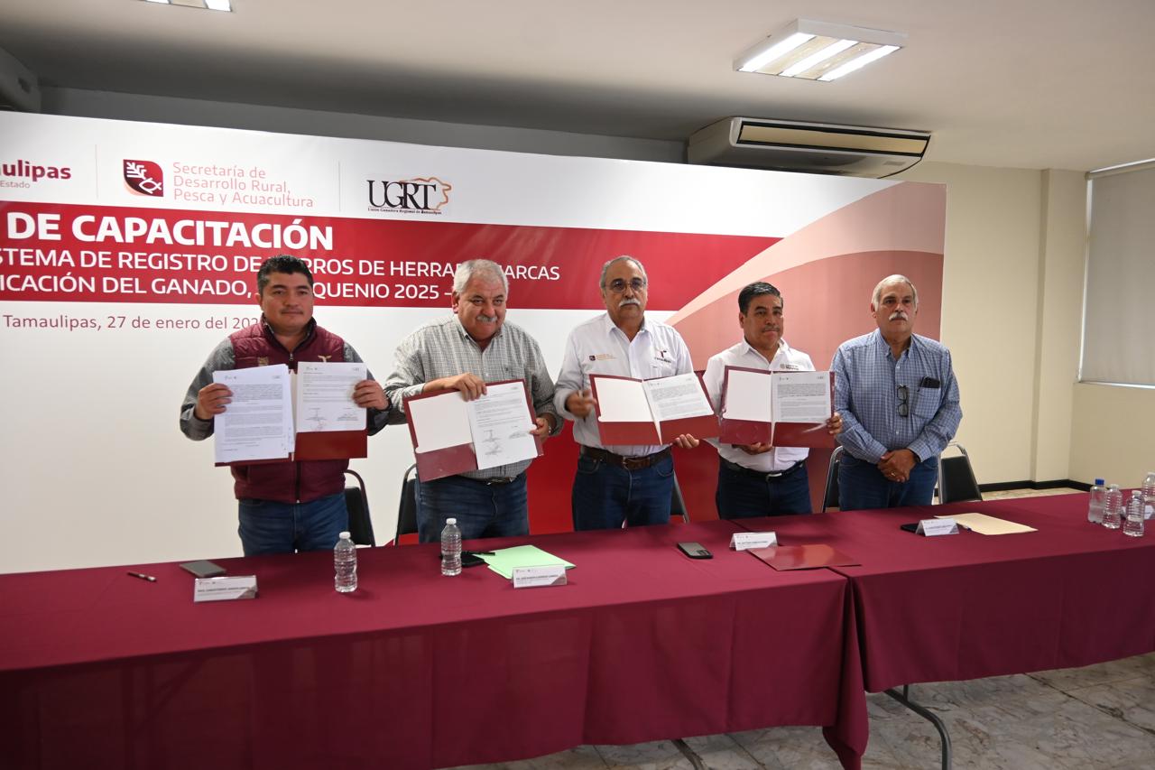 Firman convenio para revalidación de registros de fierros y marcas de identificación del ganado en Tamaulipas