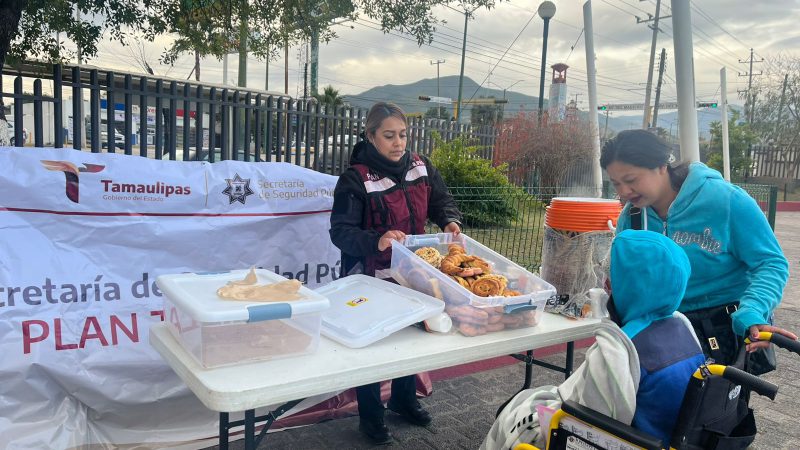 Guardia Estatal de Género apoya a familias viajeras y en el Hospital Infantil ante bajas temperaturas