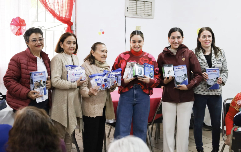 Recibe DIF Municipal equipo médico para beneficio de abuelitos