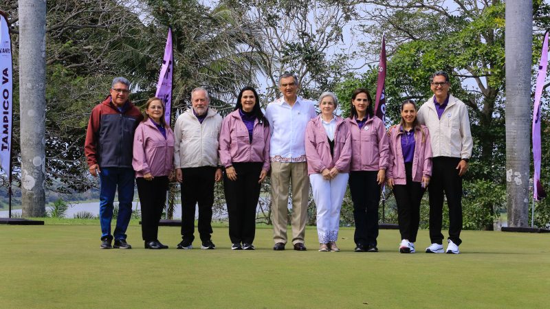 Premia gobernador Américo Villarreal a ganadores de Torneo de Golf DIF Tampico 2025