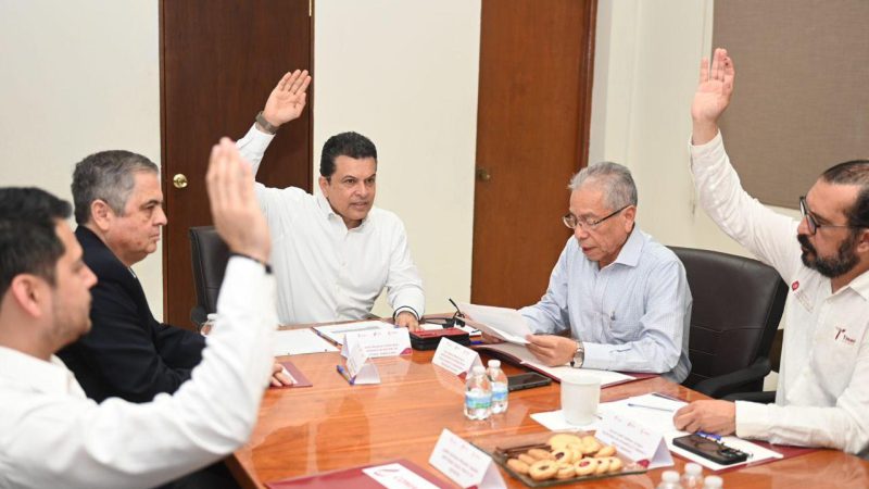 Preside Eduardo Gattás tercera reunión de consejo de administración de COMAPA