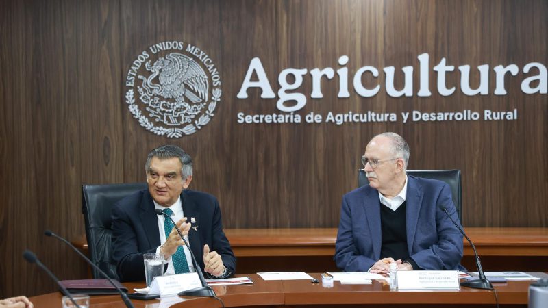 Gestiona gobernador apoyos para la agricultura y los productores de Tamaulipas