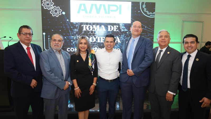 Se compromete Lalo Gattás a trabajar en equipo con el sector inmobiliario