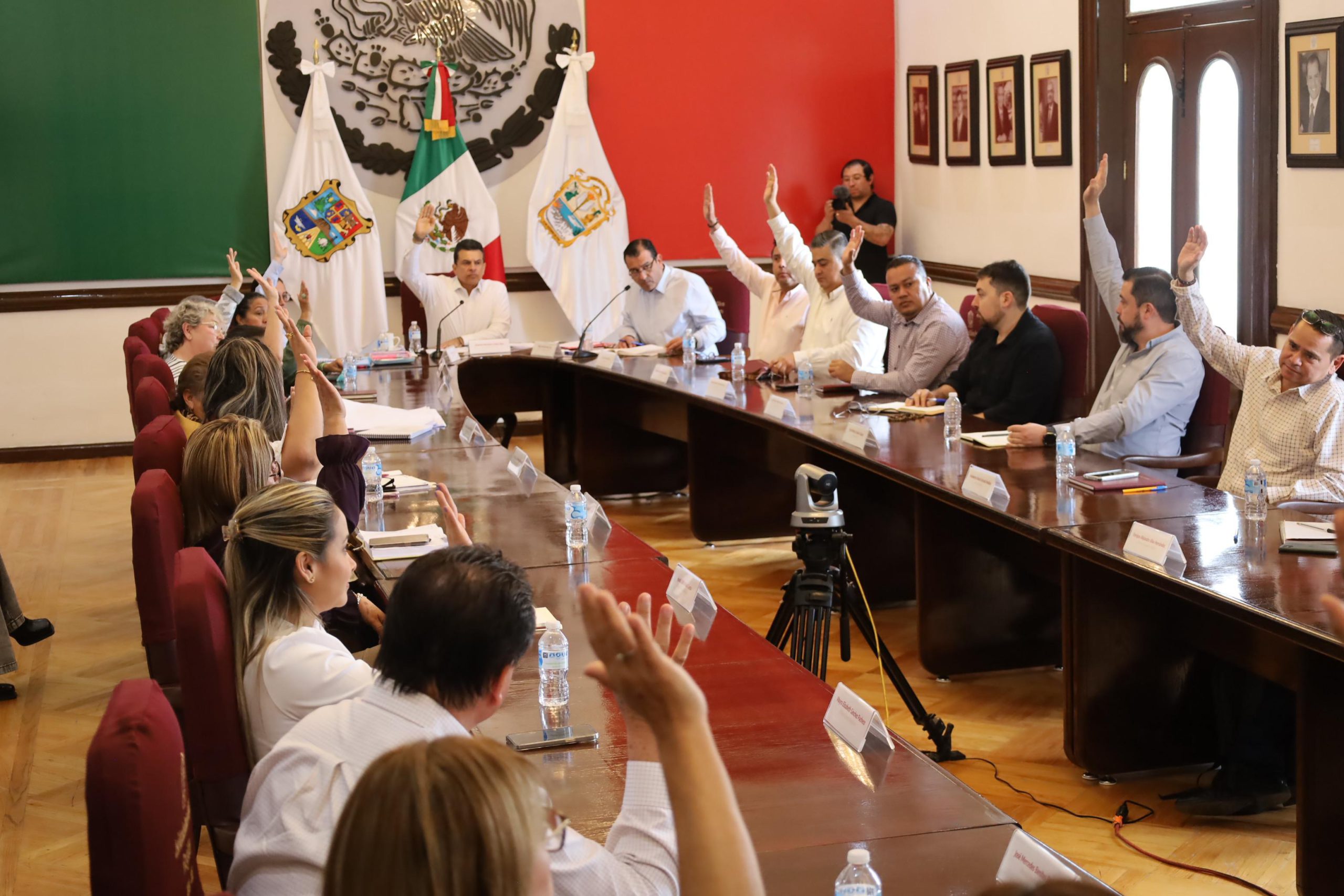 Acuerdan Municipio y CFE proyecto en beneficio de 116 mil usuarios