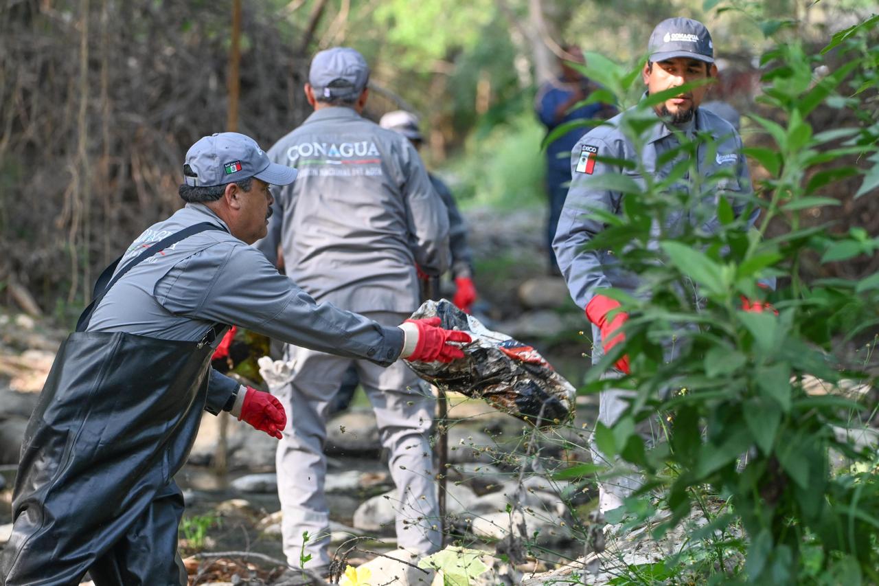 Unen esfuerzos gobierno y sociedad para sanear el río San Marcos, de la Capital
