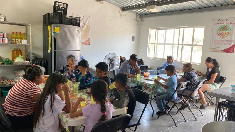 Brindan Comedores de Bienestar alimentos en zonas prioritarias