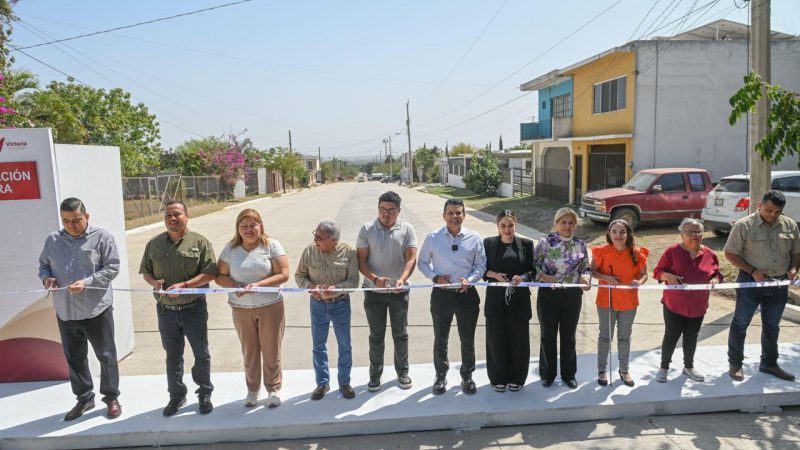 Inauguran calle de concreto hidráulico en la colonia Cuauhtémoc