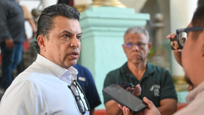 Agradece alcalde al gobernador, por inicio de instalación de semáforos inteligentes