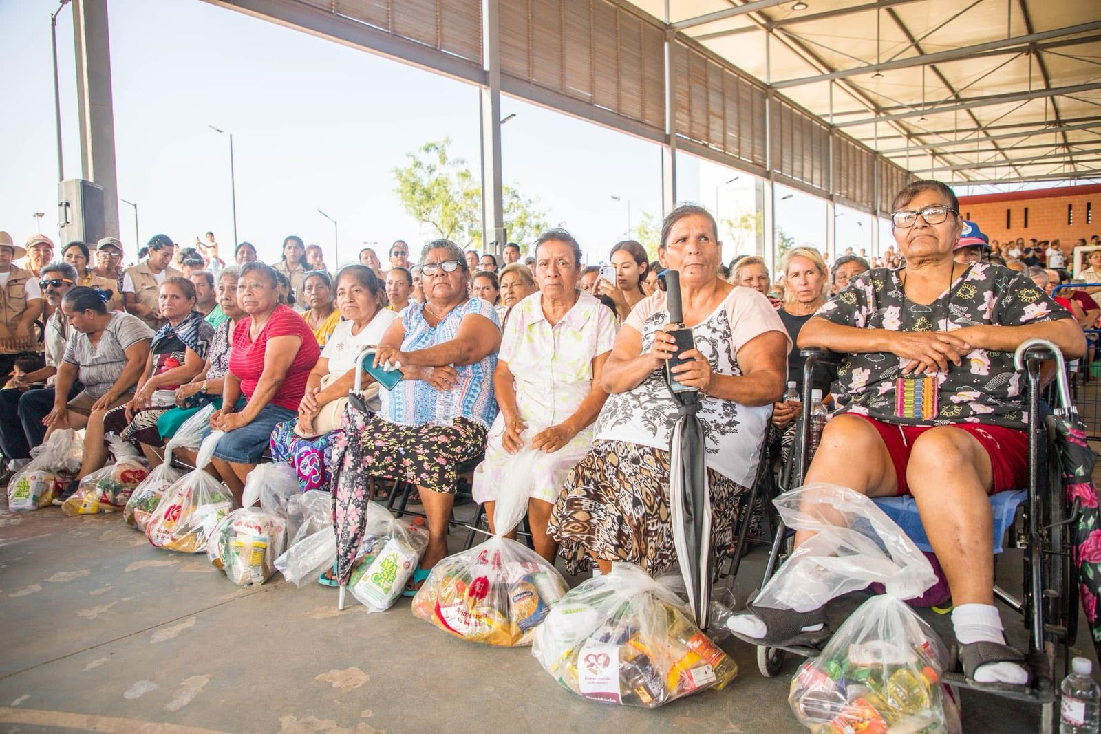 Beneficiadas 284 mil familias con paquetes alimentarios
