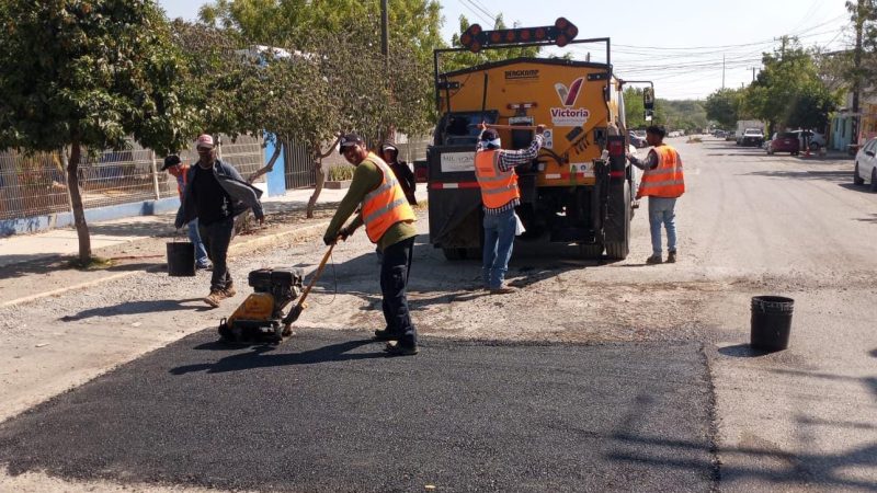 El programa de bacheo permanente sigue sin interrupción mejorando vialidades