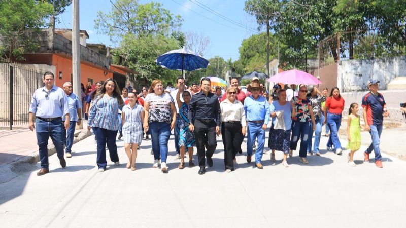 Inaugura alcalde calle de concreto hidráulico en colonia Tamatán