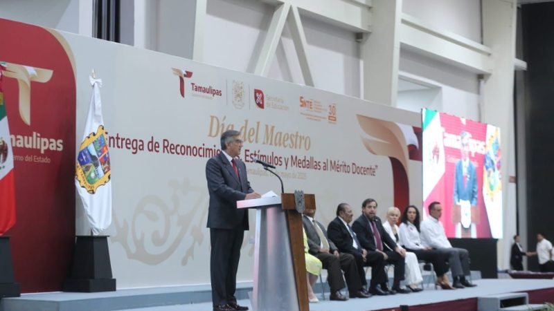 El magisterio es el eje y futuro del país: Américo