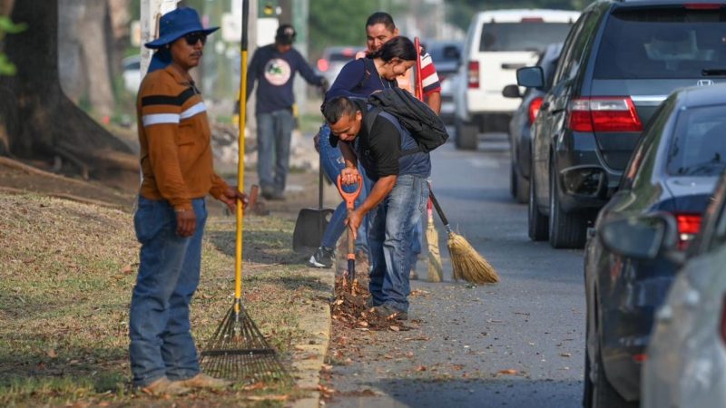 Intenso programa de limpieza en calles y avenidas