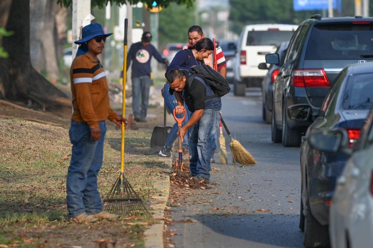 Intenso programa de limpieza en calles y avenidas