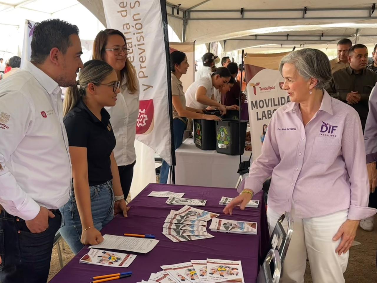 Participa STPS en jornadas asistenciales del DIF Tamaulipas, reafirmando compromiso de un gobierno humanista y cercano a la gente