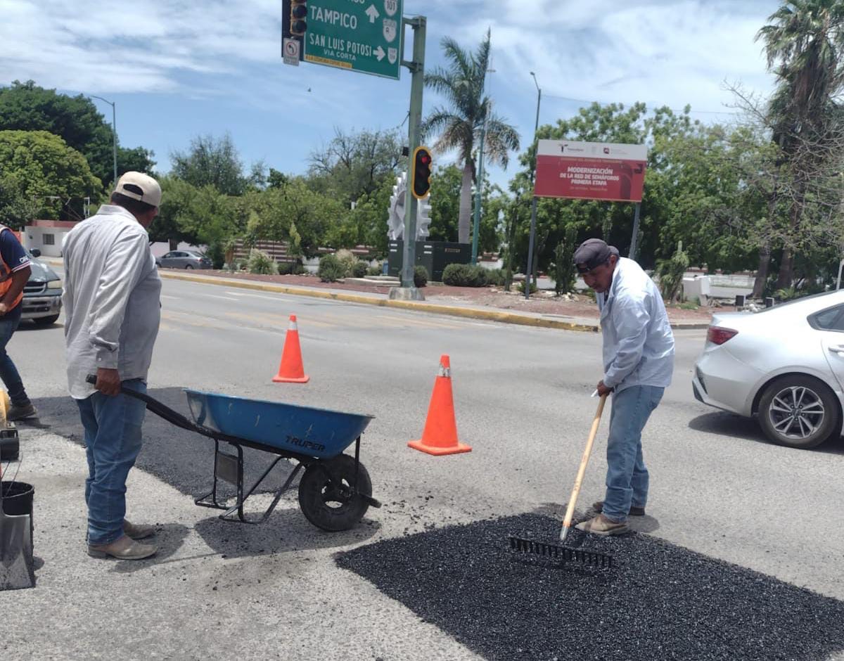 Intenso operativo de bacheo tras reportes por lluvias en la Capital